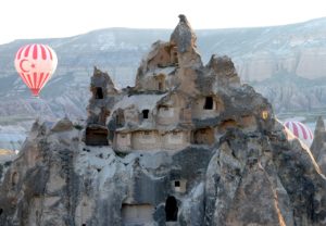 hot air balloon, cappadocia, turkey-568422.jpg