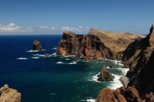 sea, rock, surf-1413681.jpg